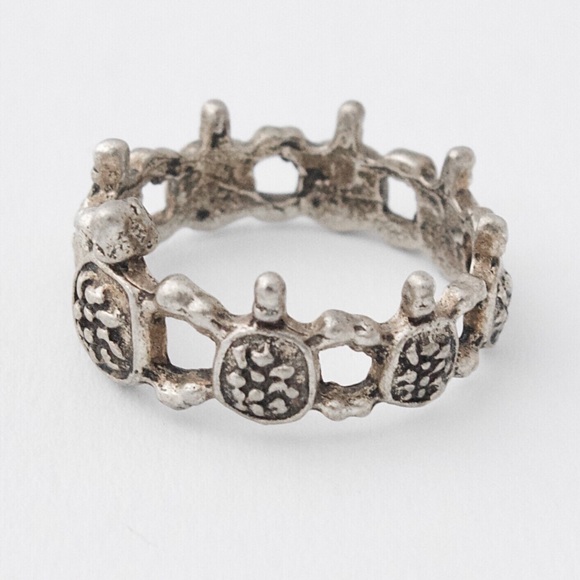 Vintage Silver Tone Turtle Ring Size 6 Band - Picture 2 of 3